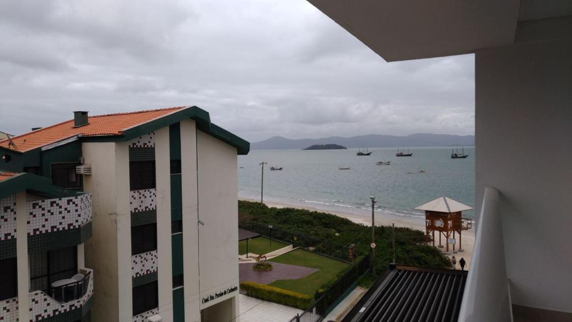 Maravilhoso Apartamento Beira-Mar Praia Da Cachoeira Florianópolis Buitenkant foto
